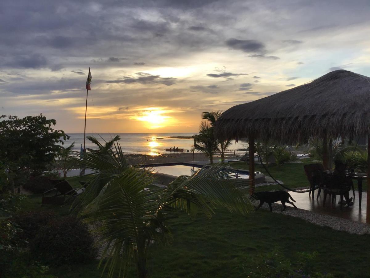 Bamboobeachvilla2 Ac New Oceanfront Pool Sunsetview Garden Kitchen Satellite Starlink Wi-Fi Dimiao Bagian luar foto
